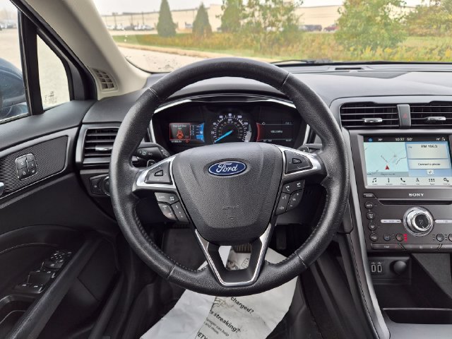 Used 2019 Ford Fusion Titanium AWD/4WD image 17