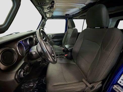 Used 2018 Jeep Wrangler Unlimited Sport S AWD/4WD image 23
