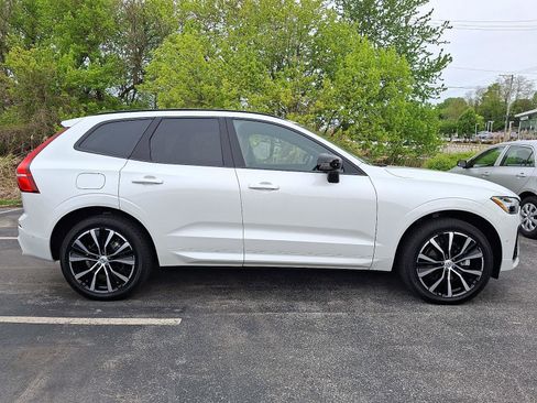 Certified 2025 Volvo XC60 B5 Ultra AWD/4WD image 7
