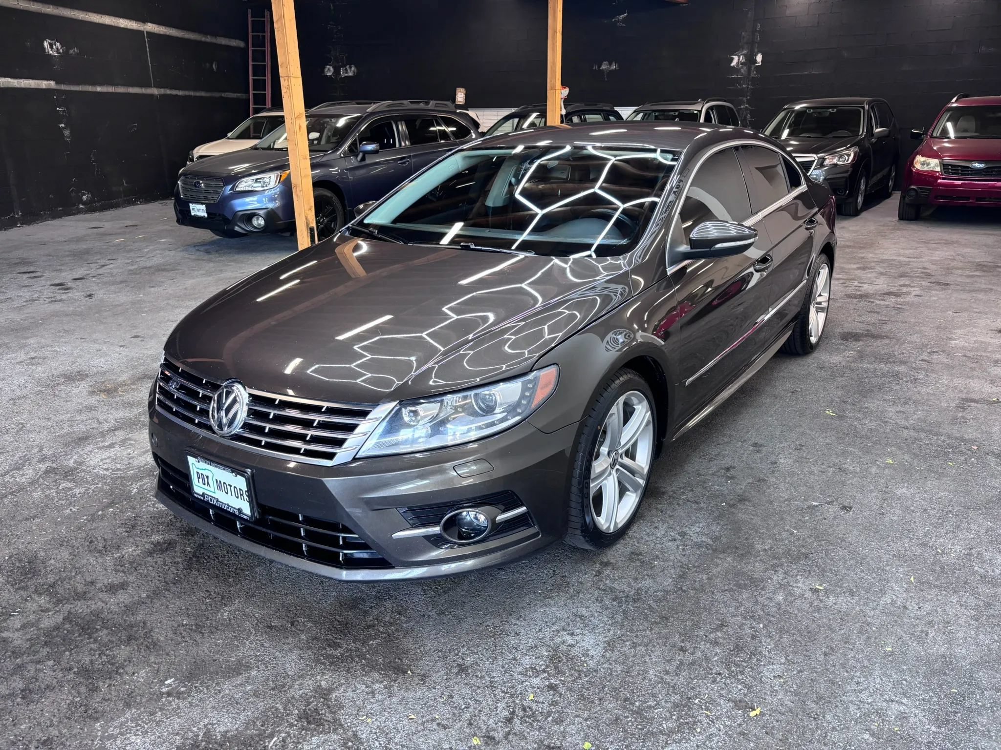 Used 2014 Volkswagen CC R-Line FWD image 3