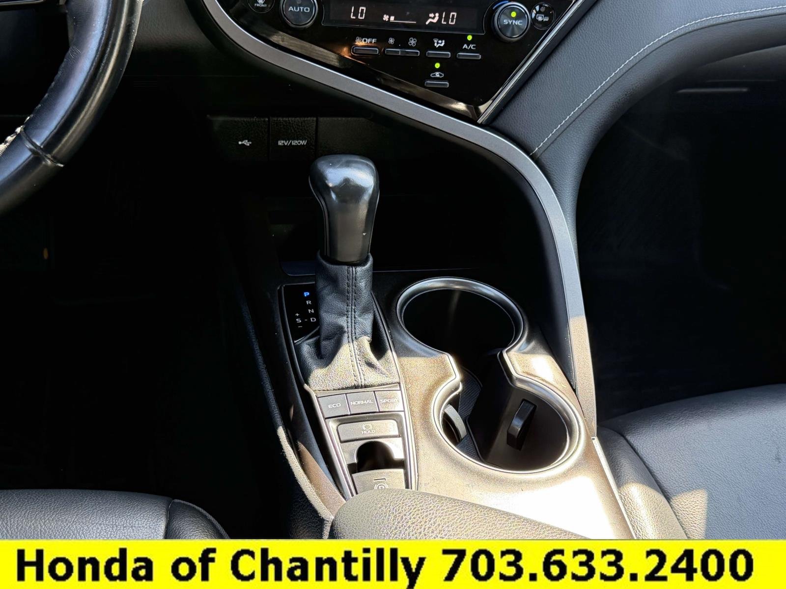 Used 2022 Toyota Camry SE AWD/4WD image 19