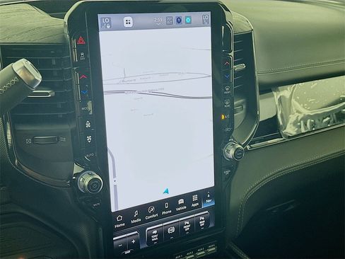 New 2026 RAM 3500 Limited w/ Towing Technology Group image 15