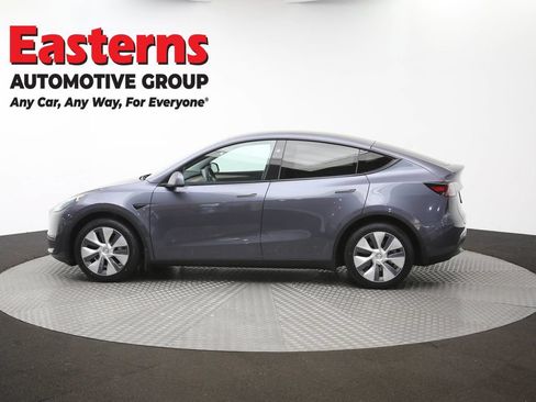 Used 2023 Tesla Model Y Long Range AWD/4WD image 57