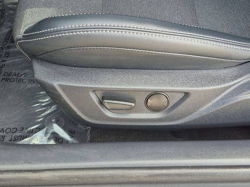 Used 2025 Ford Mustang Coupe RWD image 23