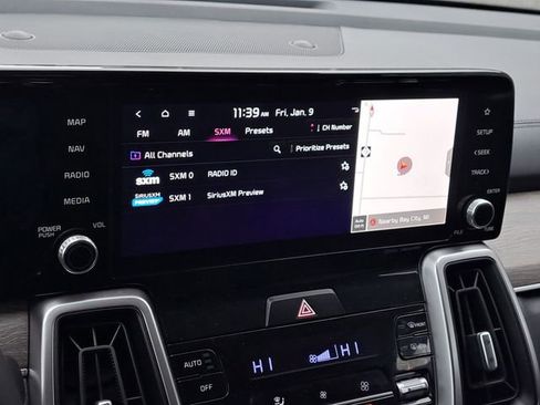 Used 2023 Kia Sorento S image 13