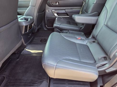 Used 2024 Toyota Sequoia Platinum AWD/4WD image 37