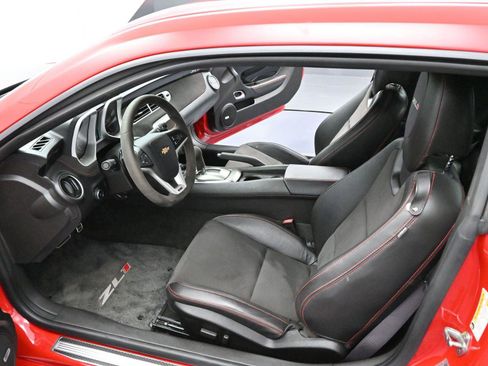 Used 2013 Chevrolet Camaro ZL1 image 9