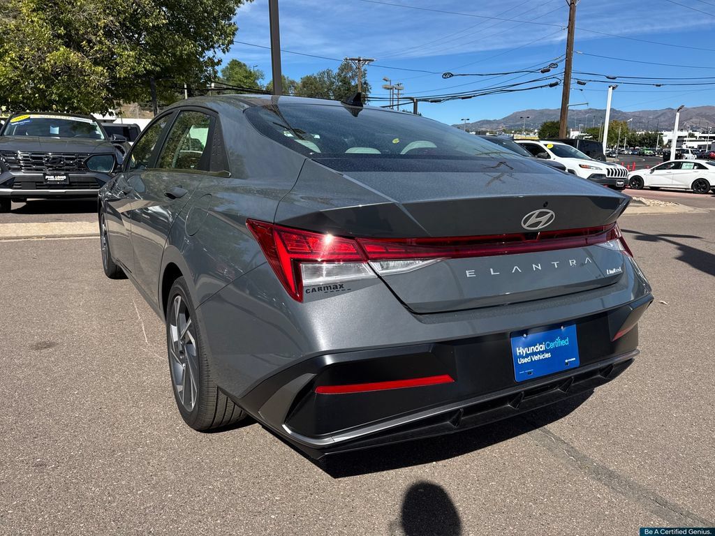 Certified 2026 Hyundai Elantra Limited FWD image 16