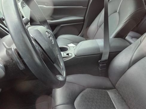 Used 2024 Toyota Camry XSE FWD image 9
