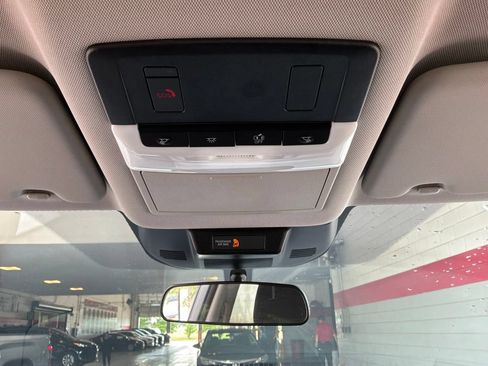 Used 2025 Nissan Rogue SV FWD image 15