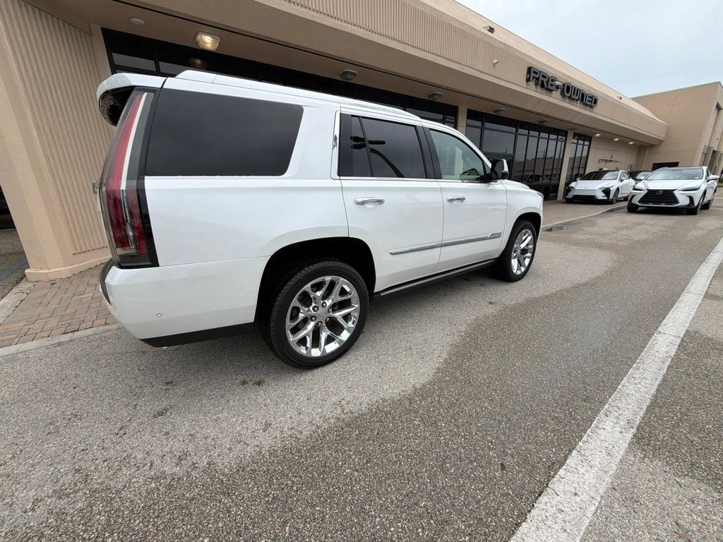 Used 2019 Cadillac Escalade Platinum AWD/4WD image 6