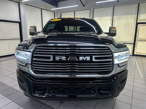 Used 2024 RAM 3500 Laramie AWD/4WD image 12