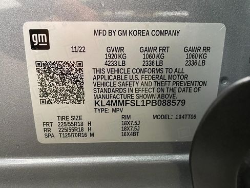 Used 2023 Buick Encore GX Essence w/ Experience Buick Package FWD image 30