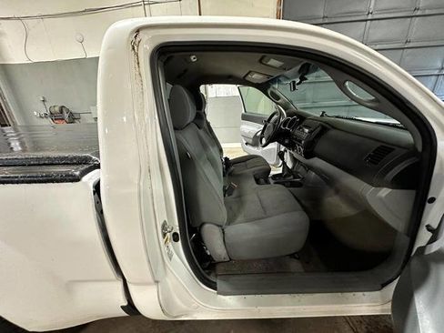 Used 2010 Toyota Tacoma 2WD Regular Cab image 24