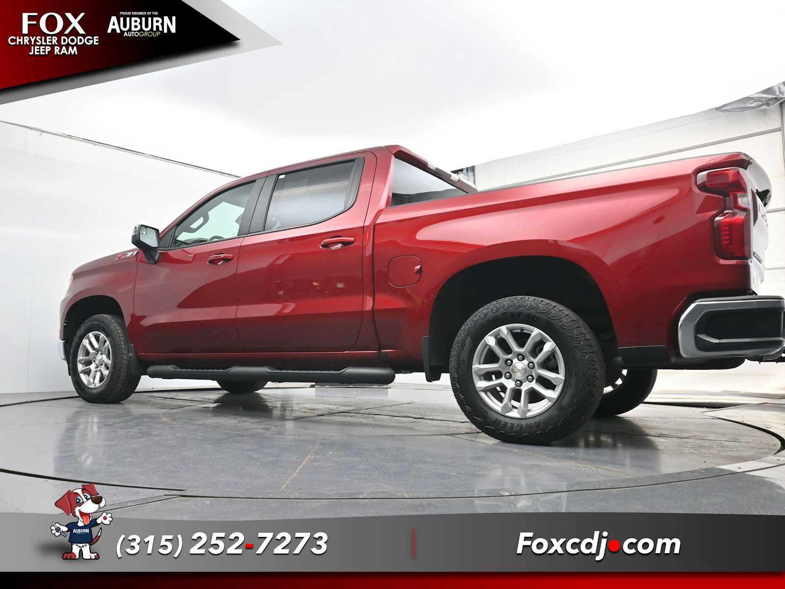 Used 2024 Chevrolet Silverado 1500 LT AWD/4WD image 23