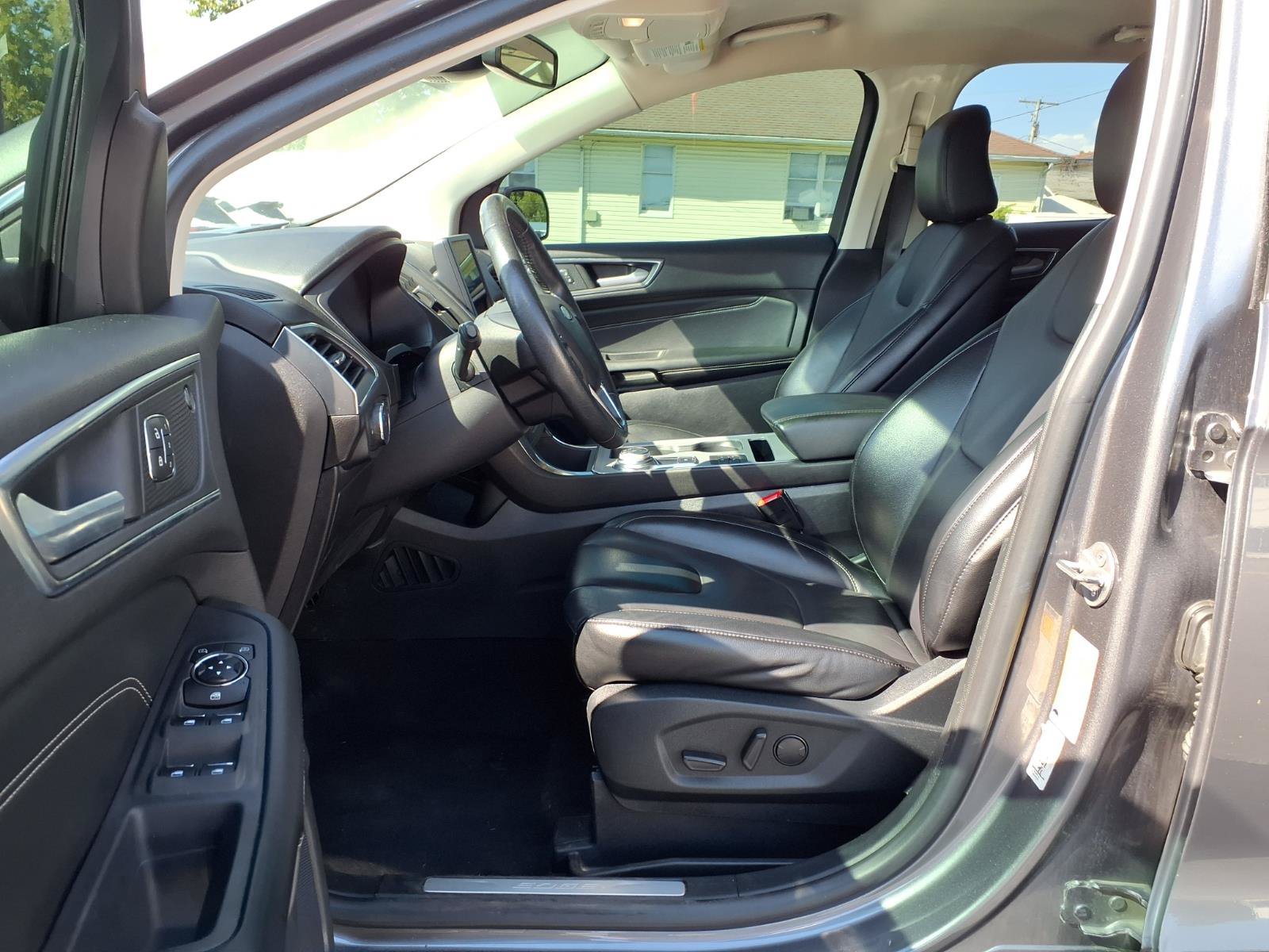 Used 2022 Ford Edge Titanium AWD/4WD image 18