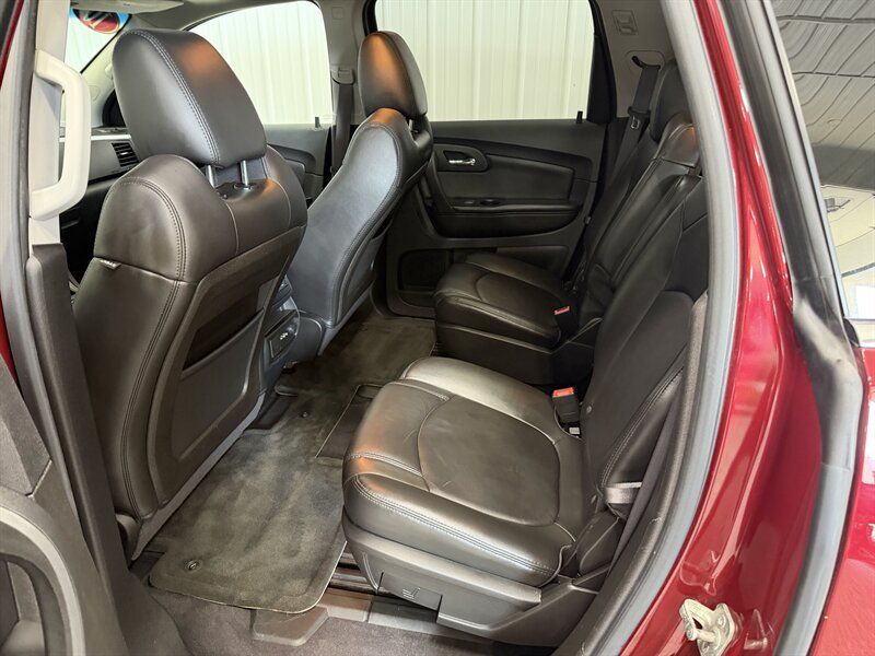 Used 2010 Chevrolet Traverse LT w/ Personal Connectivity Package AWD/4WD image 14
