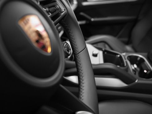 New 2026 Porsche Cayenne image 39