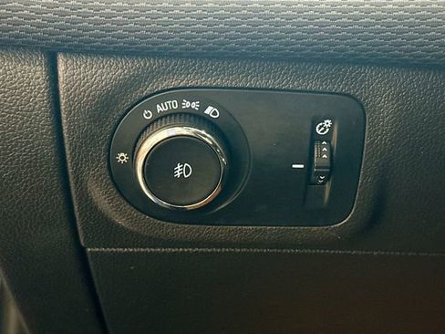 Used 2016 Chevrolet Cruze LT w/ Convenience Package image 11