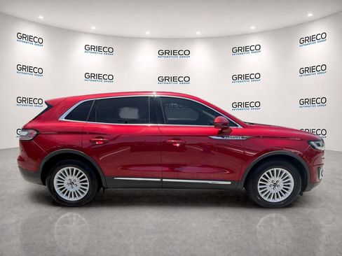 Used 2019 Lincoln Nautilus FWD image 8