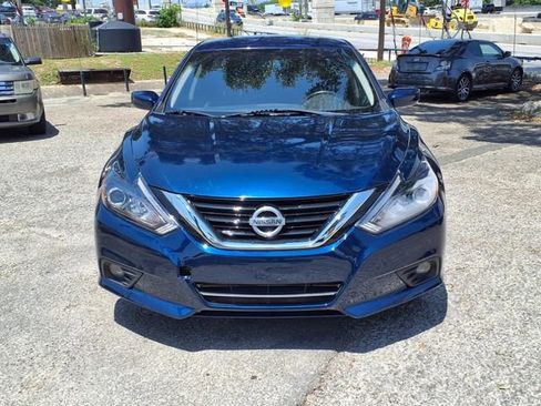 Used 2016 Nissan Altima 2.5 SR image 2
