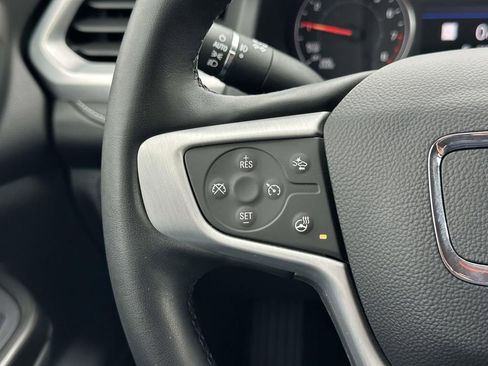 Used 2023 GMC Acadia SLT w/ Preferred Package image 25