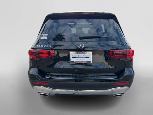 Certified 2024 Mercedes-Benz GLB 250 image 4