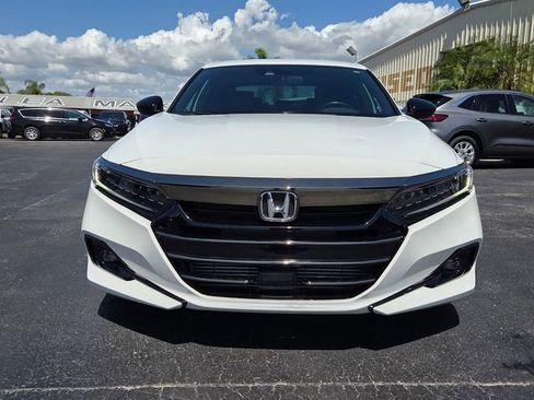 Used 2022 Honda Accord Sport image 2
