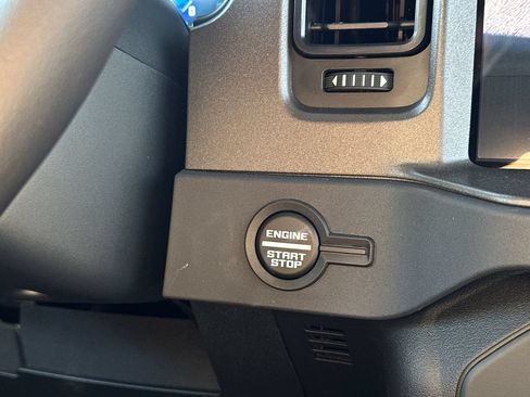 New 2025 Ford Bronco Badlands AWD/4WD image 29