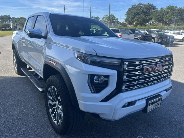 Used 2024 GMC Canyon Denali AWD/4WD image 2