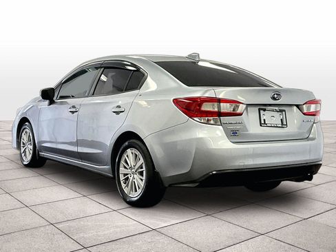 Used 2018 Subaru Impreza 2.0i Premium image 11