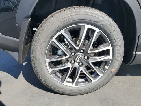 New 2026 Toyota Corolla Cross XLE FWD image 8