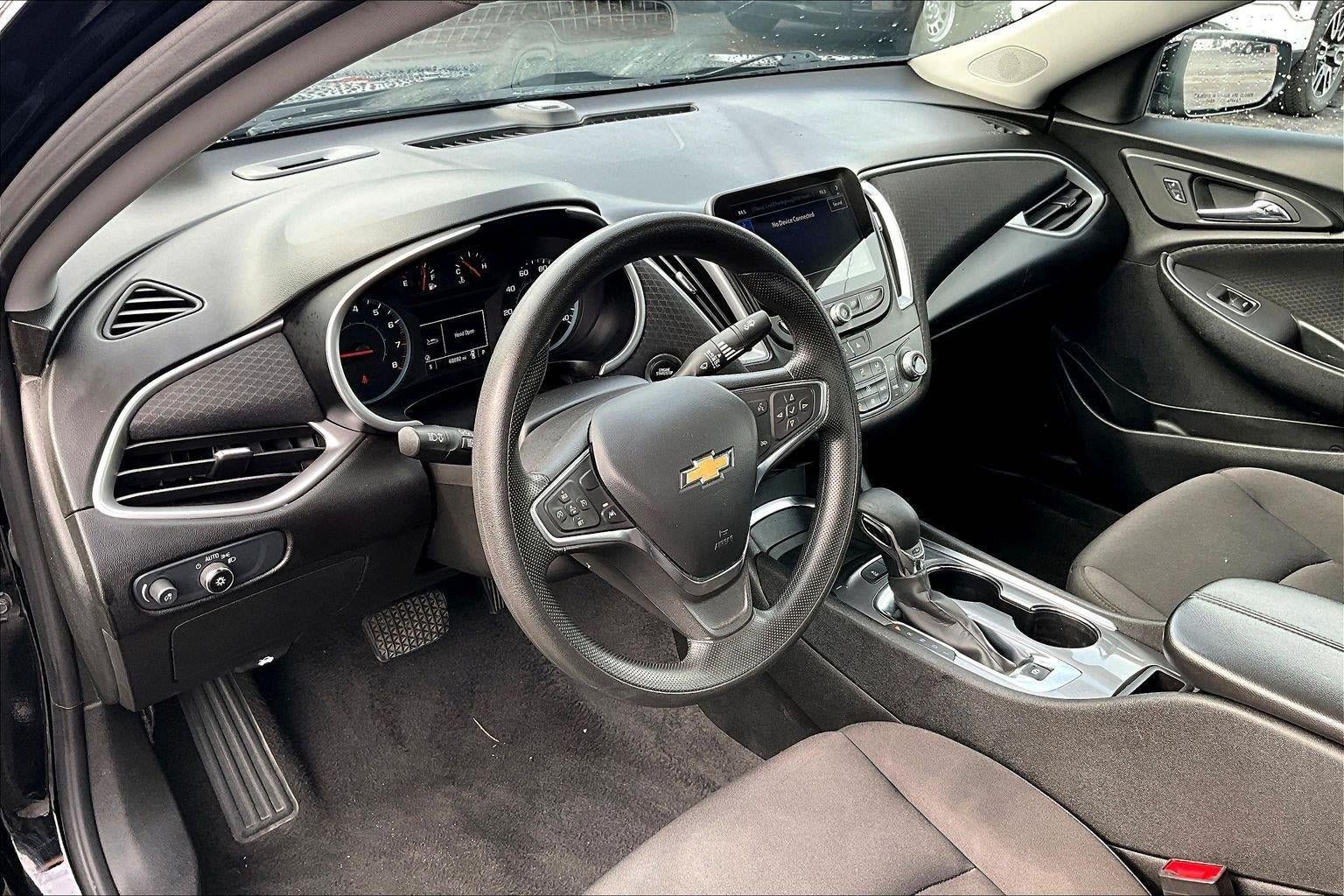 Used 2024 Chevrolet Malibu LT FWD image 15