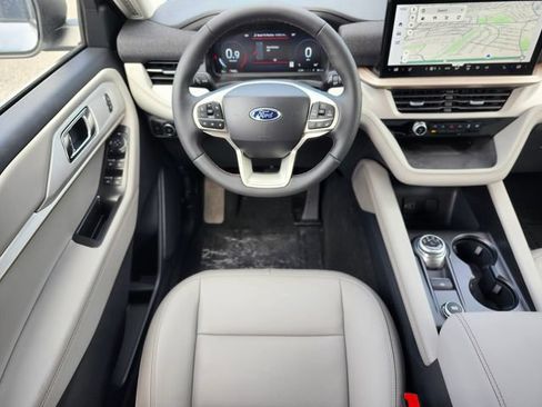 New 2026 Ford Explorer Active w/ Active Comfort Package AWD/4WD image 13