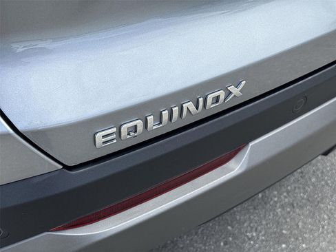 Used 2025 Chevrolet Equinox LT FWD image 28