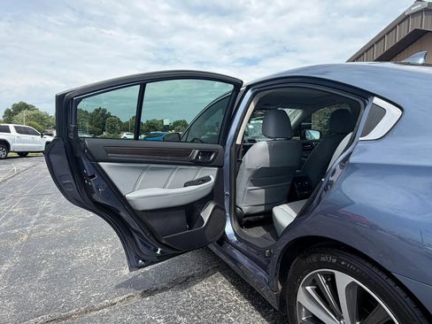 Used 2018 Subaru Legacy 2.5i Limited AWD/4WD image 10