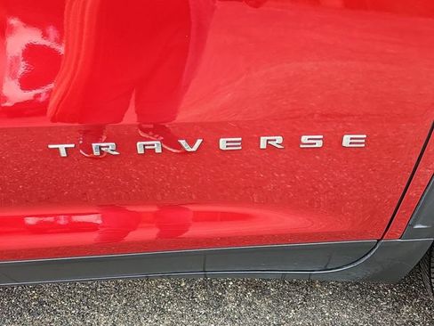 Used 2024 Chevrolet Traverse LT w/ LPO, Floor Liner Package AWD/4WD image 30