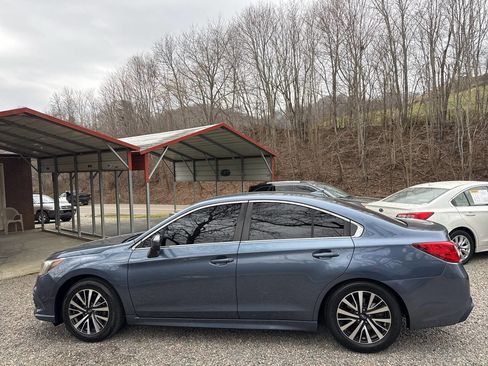 Used 2018 Subaru Legacy 2.5i Premium AWD/4WD image 6