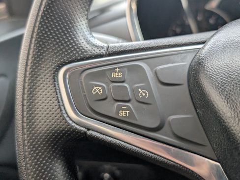 Used 2019 Chevrolet Equinox LT FWD image 23