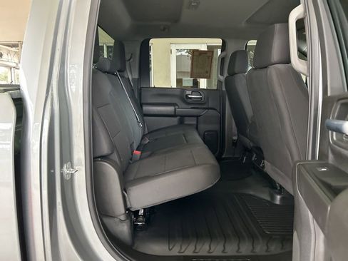 Used 2025 Chevrolet Silverado 3500 W/T image 28