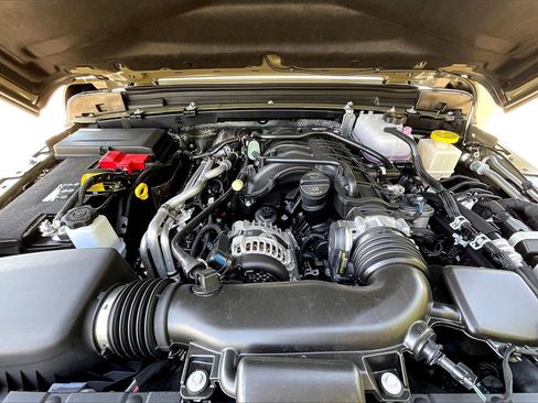 New 2025 Jeep Gladiator Mojave image 11