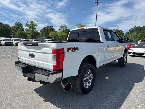 Used 2017 Ford F250 Lariat w/ Lariat Ultimate Package image 5