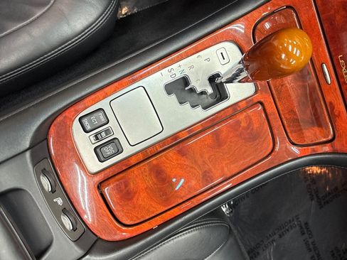 Used 2006 Lexus SC 430 Convertible RWD image 33