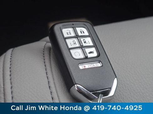 Certified 2024 Honda Odyssey EX-L image 32