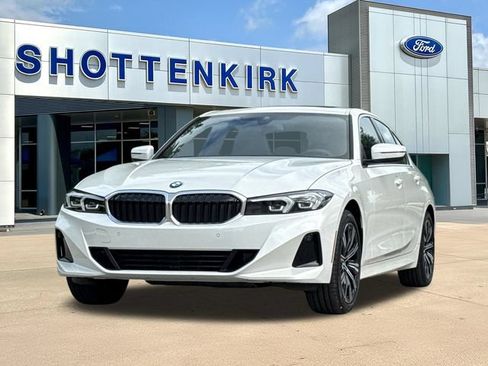 Used 2025 BMW 330i xDrive Sedan AWD/4WD image 3