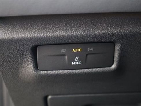 New 2026 Volkswagen Tiguan SE R-Line image 12