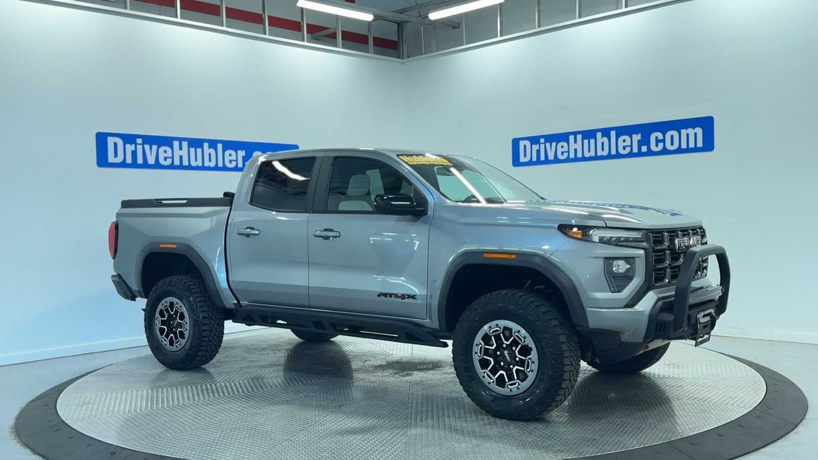 Used 2023 GMC Canyon AT4X w/ Edition 1 AWD/4WD image 2