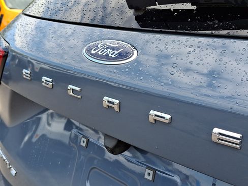 Certified 2023 Ford Escape Active AWD/4WD image 31
