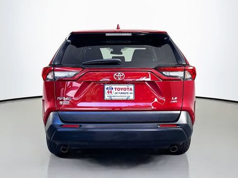 Used 2024 Toyota RAV4 LE AWD/4WD image 7