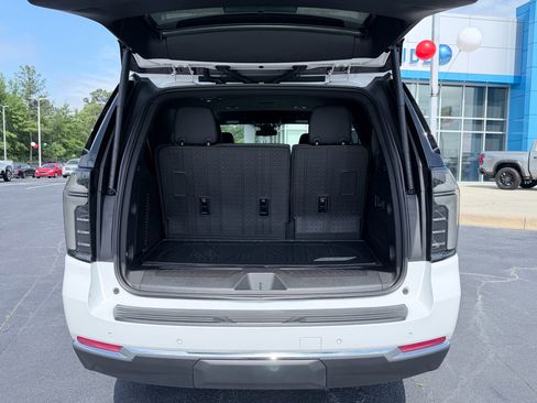 Used 2026 Chevrolet Tahoe LT w/ Comfort Package RWD image 9
